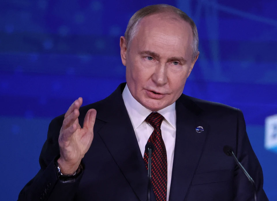 Путин назвал Россию уникальной и самобытной цивилизацией с единым народом