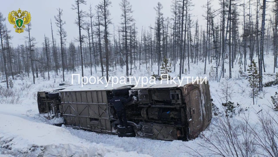 В салоне автобуса находились 40 работников комбината.