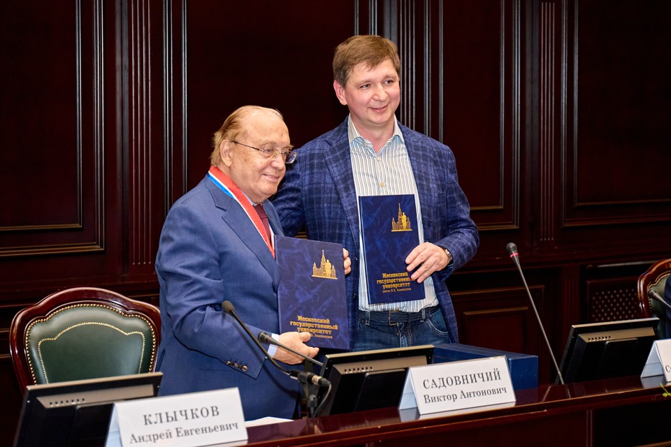 Т-Банк и МГУ имени М.В.Ломоносова подписали соглашение о сотрудничестве в области образования и науки