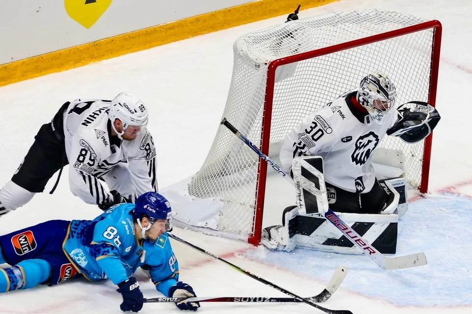 После матча в Астане сезонная серия с «Барысом» стала 3-0 в пользу челябинцев. Фото: ХК «Барыс»