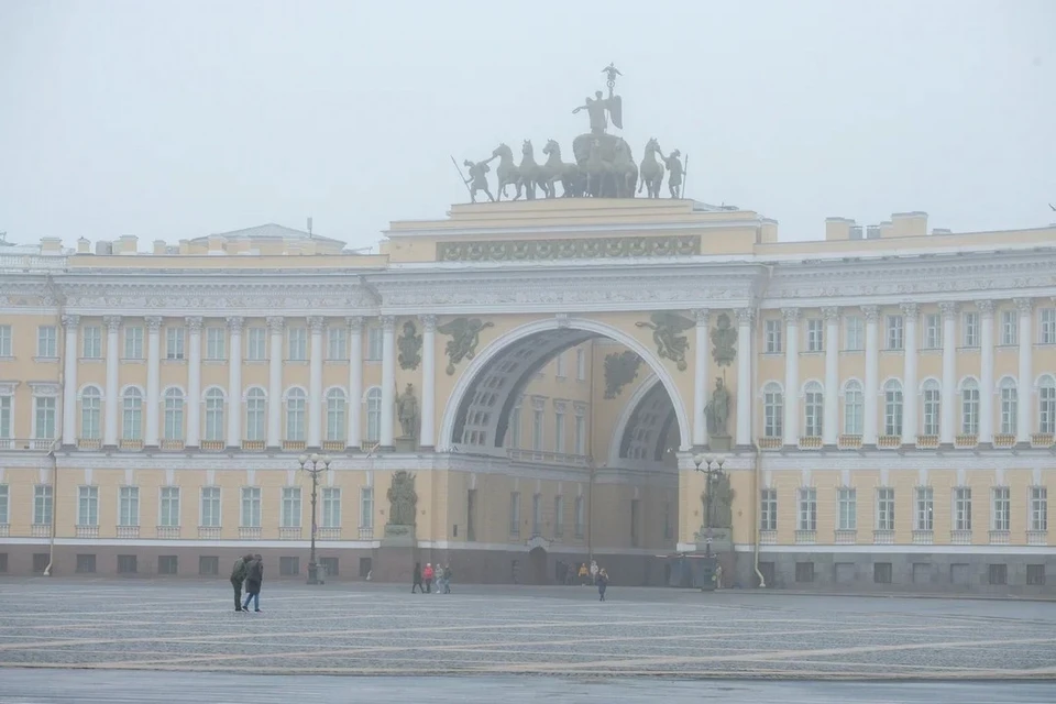 Туман ожидается в Петербурге вечером 27 декабря.