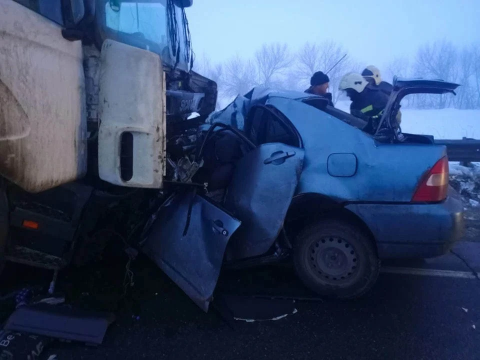 Виновник аварии выбрал скорость, не соответствующую дорожным и погодным условиям