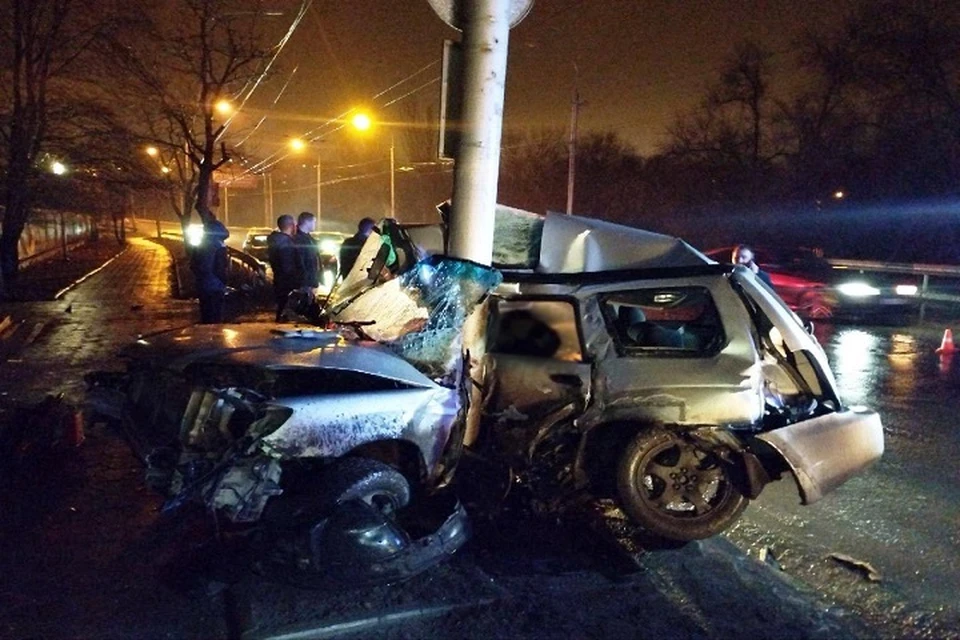 В результате ДТП в Донецке два человека погибли, пострадал подросток. Фото: МВД по ДНР