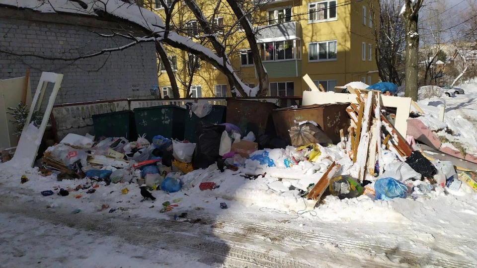 В Калуге возле мусорок установили видеонаблюдение