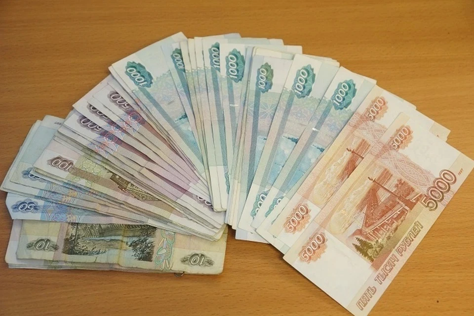 Газета.ru: 54 процента россиян считают, что цифровой рубль не заменит бумажный
