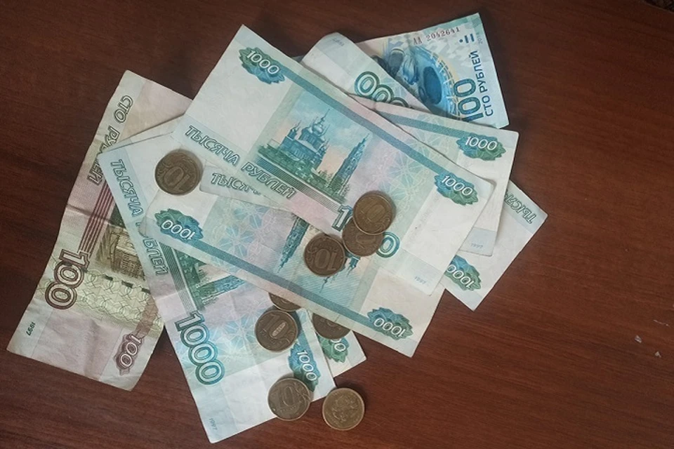 Мошенник убедил мужчину перевести свои сбережения и кредитные средства на четыре разных счета