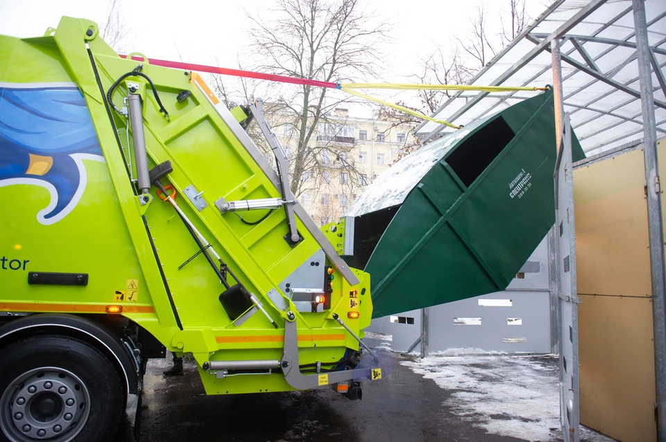 Петербуржцы сдали за неделю порядка 12 тонн экологически опасных отходов.