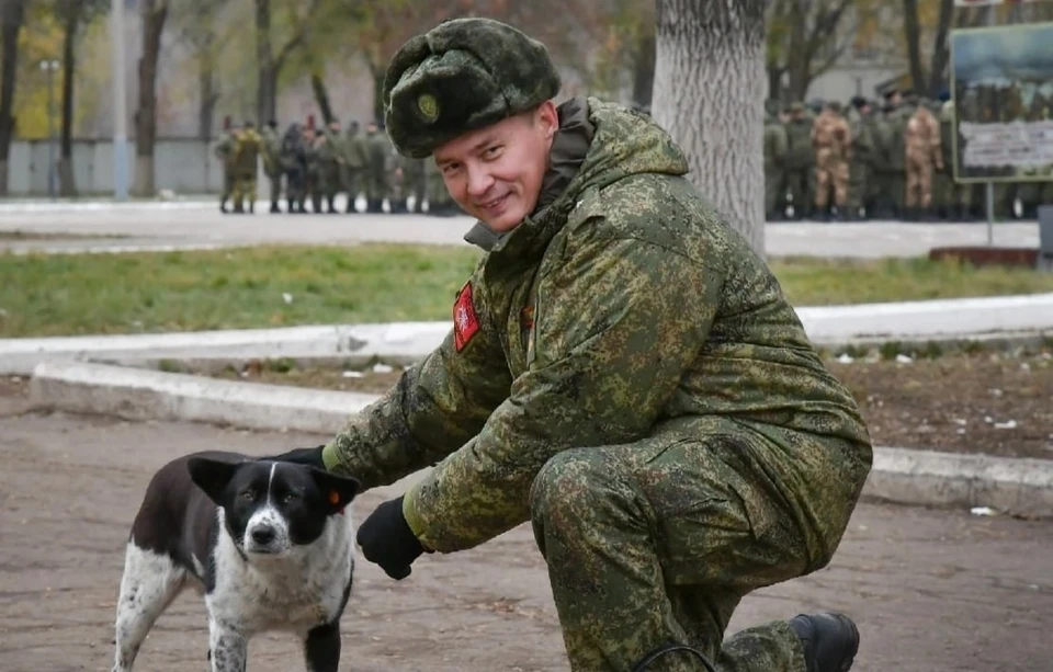 Дмитрия Холина, который является кадровым военным, призвали на военную службу осенью 2022 года. Фото: https://vk.com/dv_holin?z=albums653246453