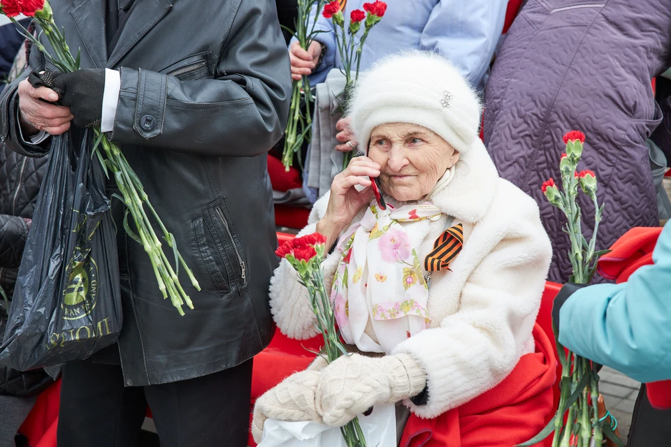 В Коми увеличат выплаты труженикам тыла с 5 до 7 тыс. рублей.