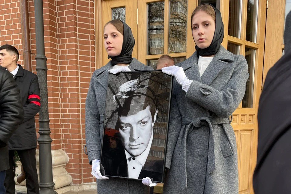 Актера Олега Стриженова похоронили на Троекуровском кладбище