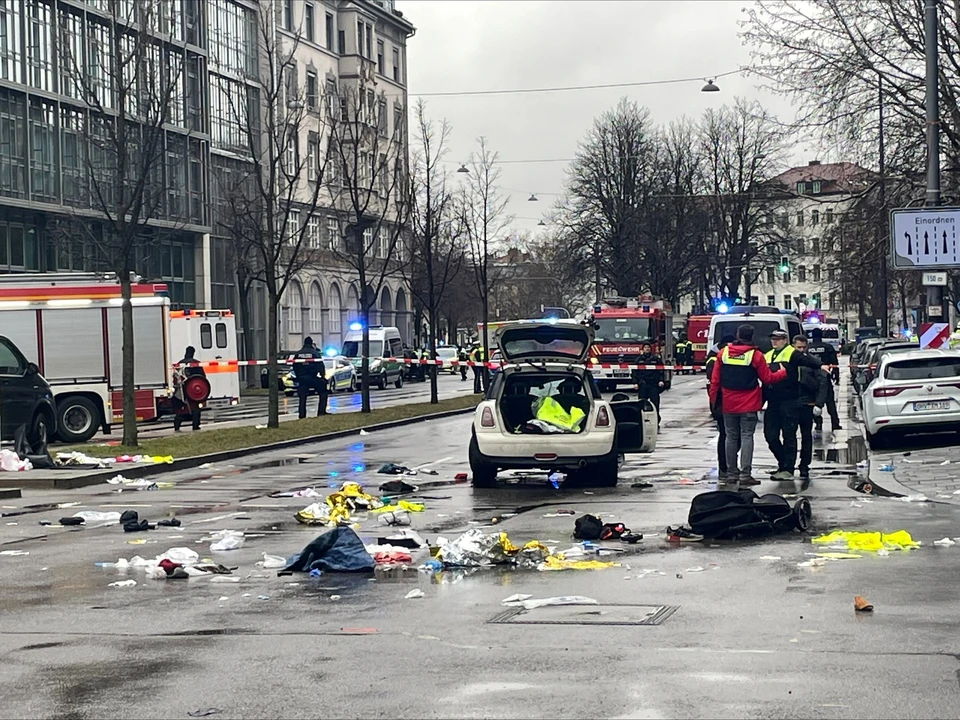 Число пострадавших при наезде автомобиля на людей в Мюнхене выросло до 20