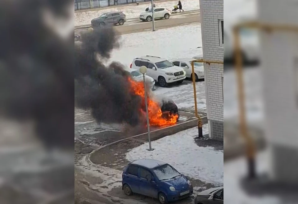 Сейчас причины возгорания неизвестны. Фото: скриншот видео https://t.me/eshcho_samara