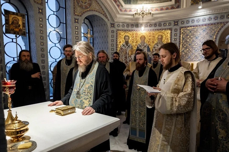 Митрополит Тихон возглавил службу в Свято-Владимирском соборе Херсонесского монастыря. Фото: Крымская митрополия/Станислав Ефимов