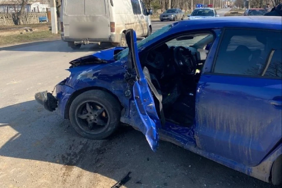 В Новотроицком округе произошло масштабное ДТП, спровоцированное всего одним автомобилем. ФОТО: ГУ МВД России по ХО