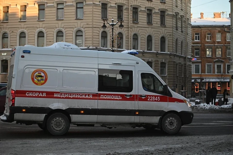 Четырех петербуржцев принудительно госпитализировали из-за туберкулеза.