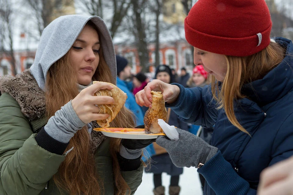 Лакомиться блинами на Масленицу - традиция, но можно и немного отойти от этого обычая...