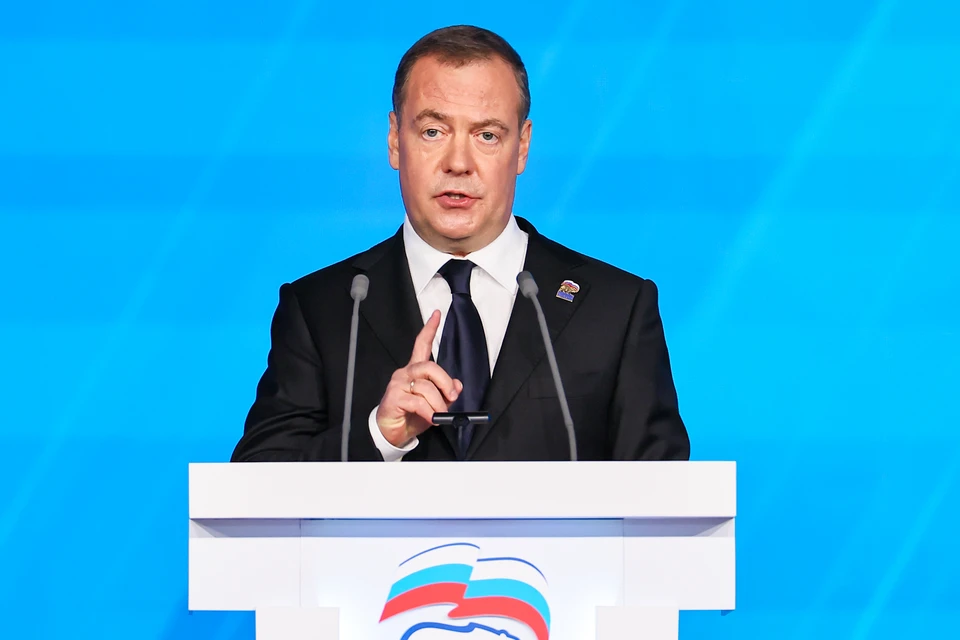 Медведев: «На так называемой Украине нормальных собеседников нет». Фото: Софья Сандурская/ТАСС.