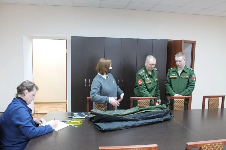 Проект направлен на развитие адаптивной моды и поиск новых идей в создании одежды для людей с ОВЗ. Фото: фонд "Защитники Отечества"