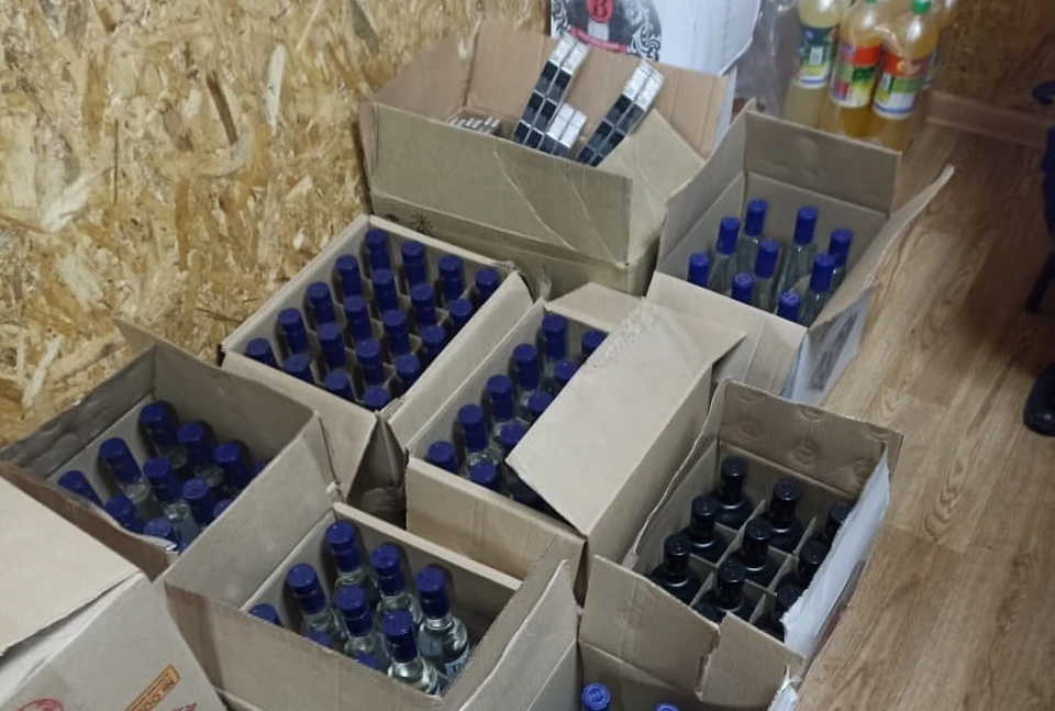 Сомнительный товар обнаружен в продуктовом магазине