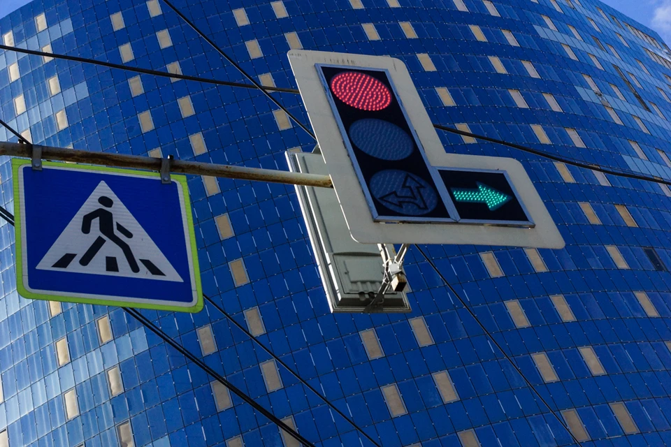 Установят более 550 элементов безопасности дорожного движения на проезжей части, перекрестках и переходах.