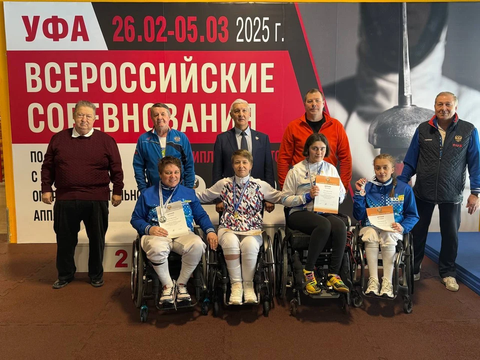 На всероссийских соревнованиях по фехтованию на колясках отличились три воронежских спортcмена.