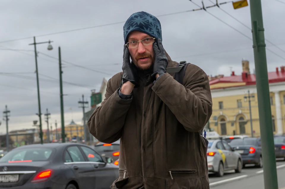 МЧС предупредило о сильном ветре 9 марта в Петербурге.