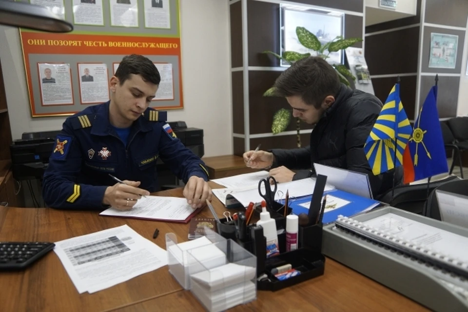 В регионе выплаты контрактникам доведены до двух миллионов 800 тысяч рублей.
