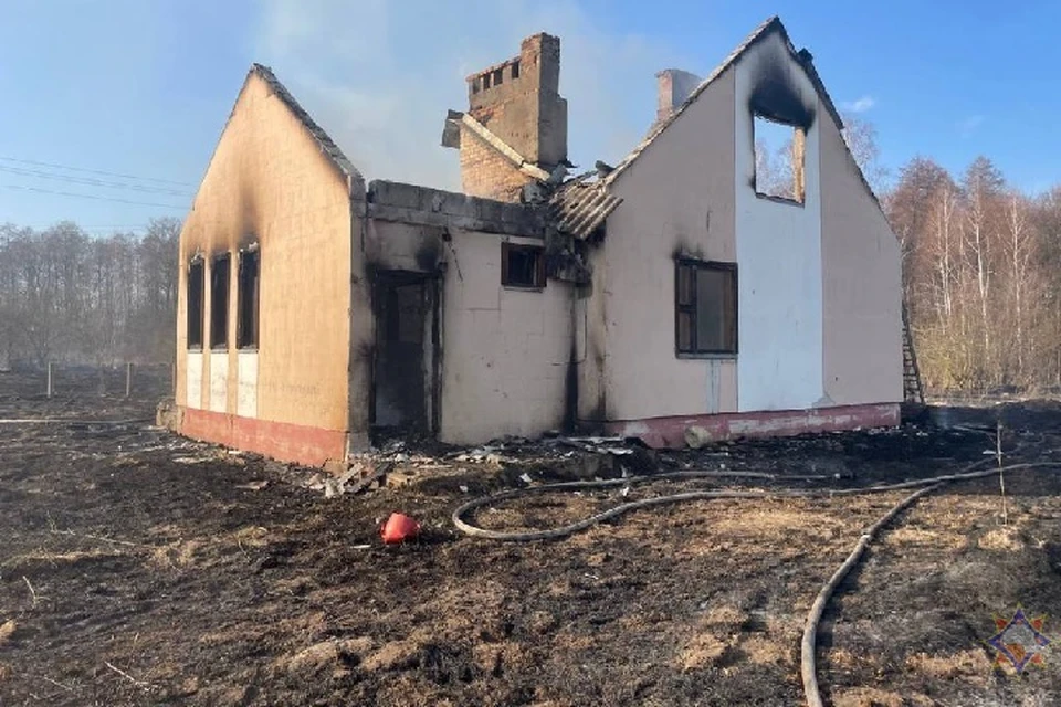 На пожаре в Кобринском районе погиб мужчина. Фото: МЧС.