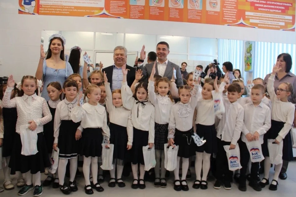 В рамках федерального партийного проекта «Здоровое будущее» и региональной акции «Улыбка детства» открылись новые стоматологические кабинеты в 2-х образовательных учреждениях Киреевского района.