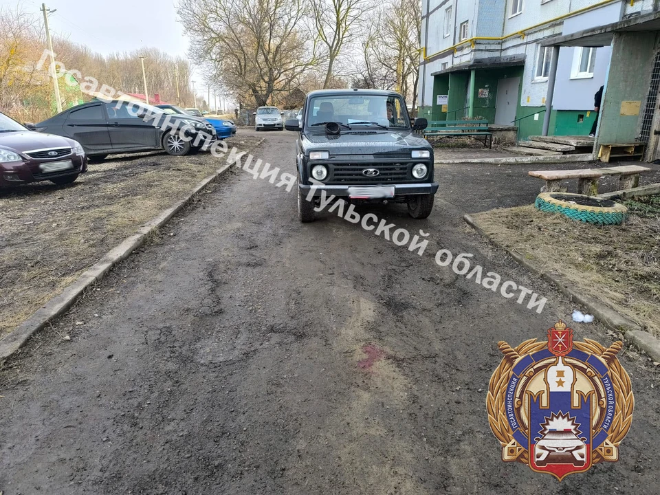 60-летний мужчина попал под колеса автомобиля «ВАЗ» в поселке Куркино.