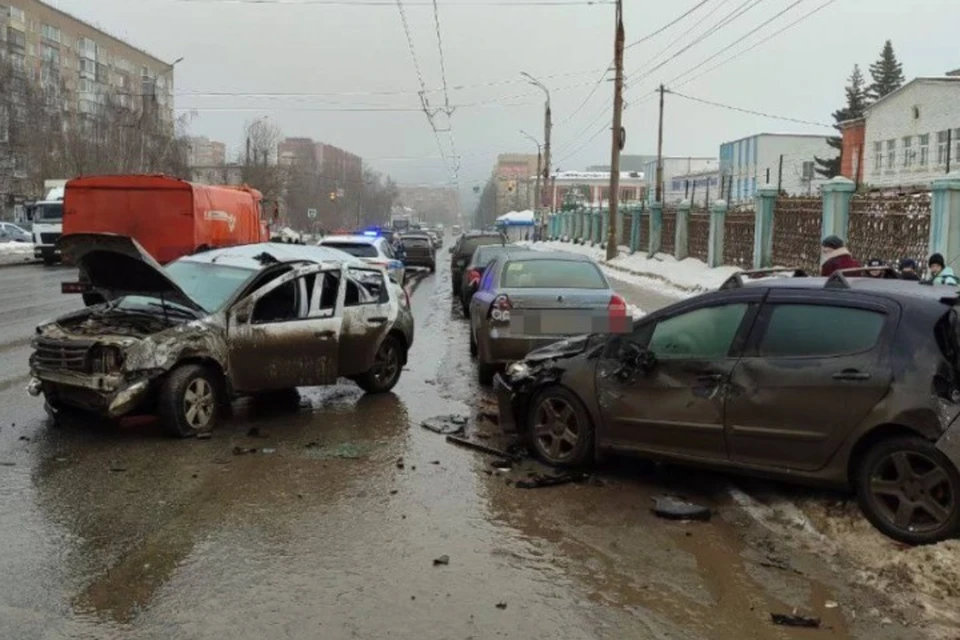 В аварии пострадала одна девушка. Фото: Госавтоинспекция Удмуртии