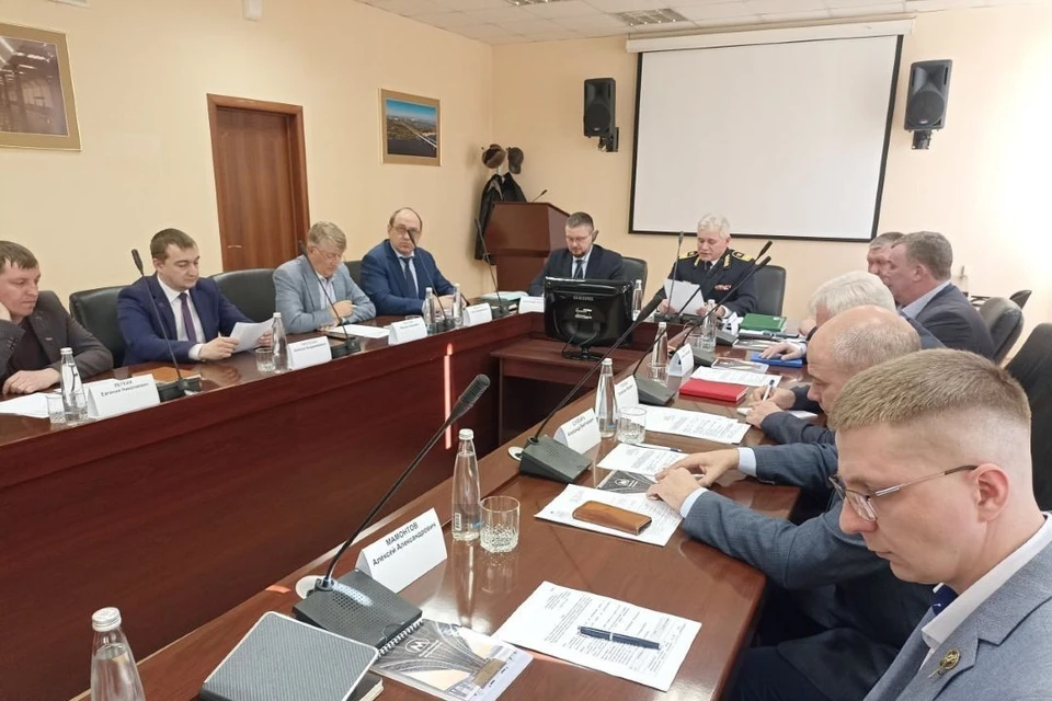 Представители мэрии, проектировщики и специалисты из Минска определили план работ по строительству нового участка метрополитена. Фото: пресс-служба метрополитена Новосибирска.