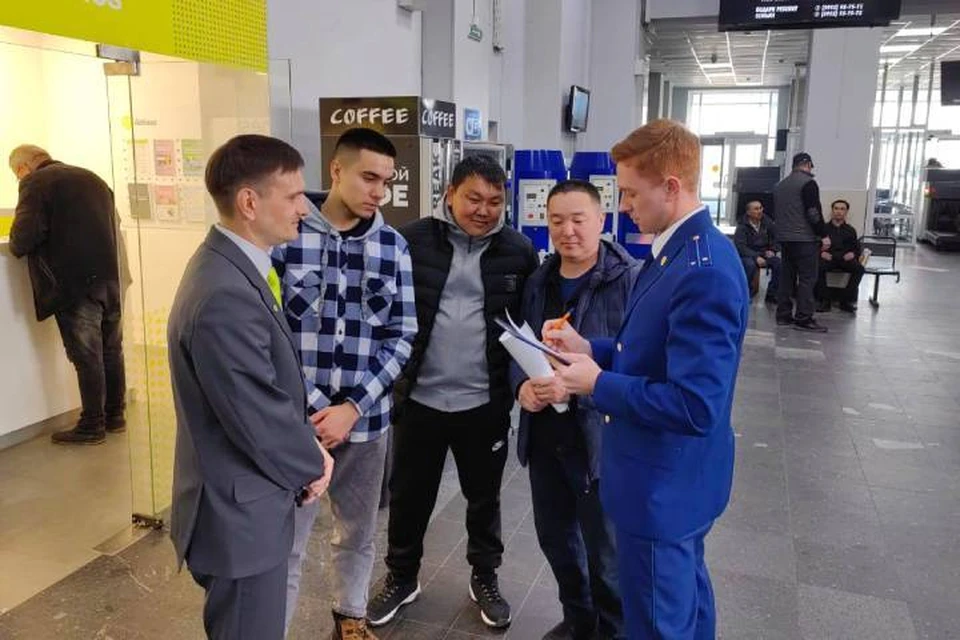 Транспортная прокуратура продолжает контролировать ситуацию. Фото: Восточно-сибирская транспортная прокуратура.