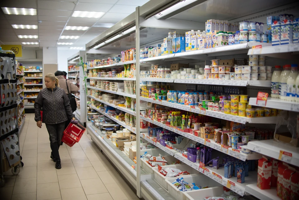 Параллельно с этим, творог и сметана стали дороже на 11,43 и 9,03 рубля соответственно