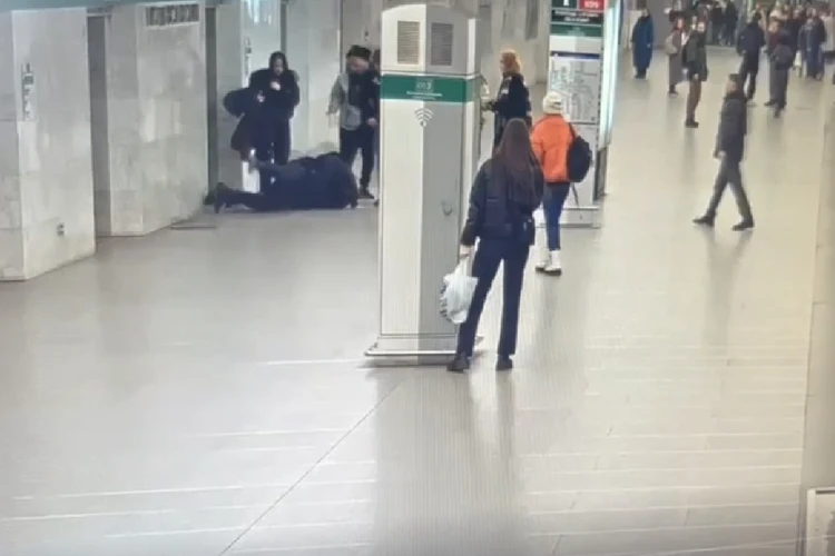 Что известно о стрельбе в метро на станции «Василеостровская» в Петербурге