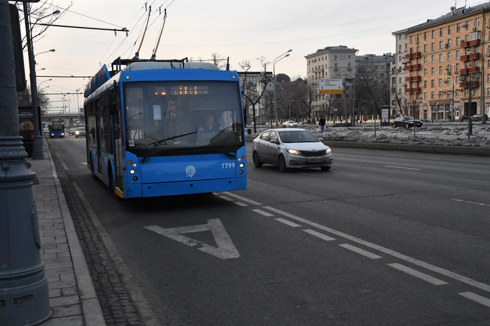 В Заволжье Ульяновска после провала грунта открыли движение троллейбусов