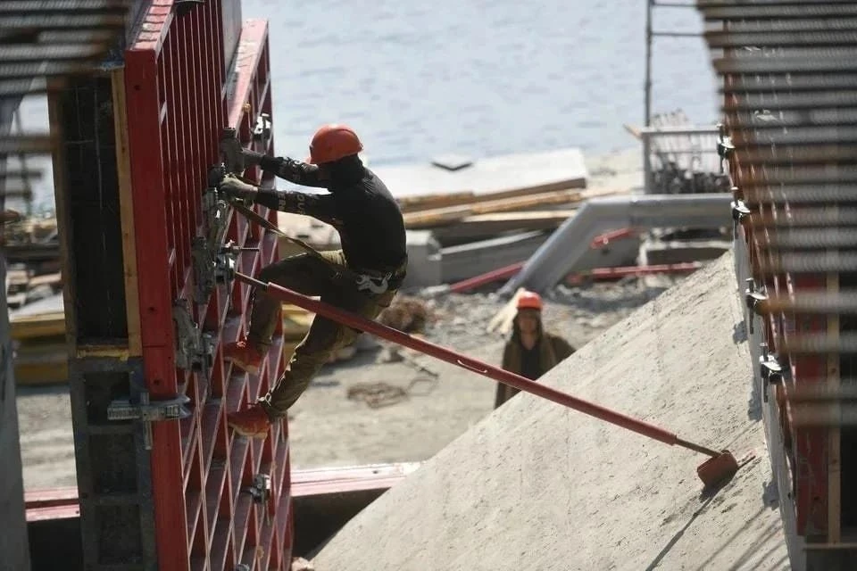 Подрядчика заставят устранить все дефекты на мосту