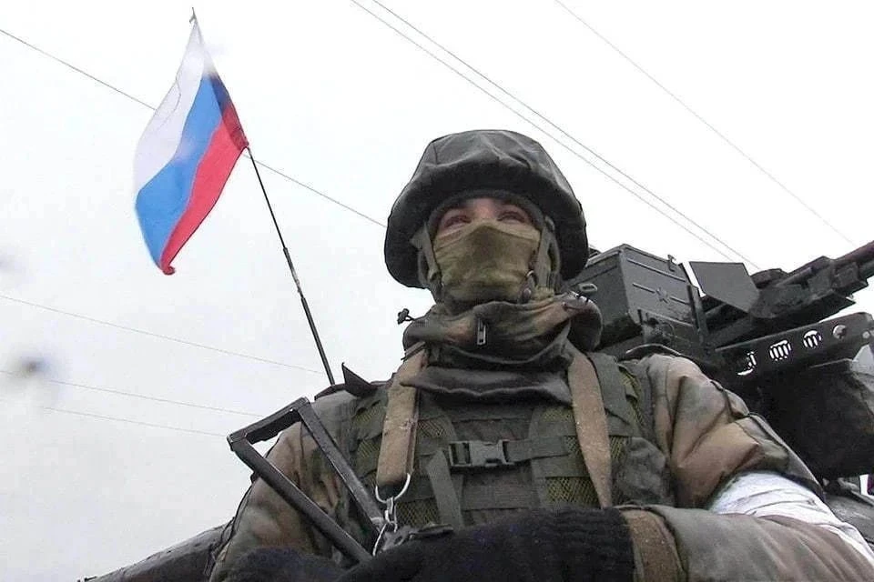 Российские военные «на руках» эвакуировали 92-летнюю пенсионерку: женщина не могла идти