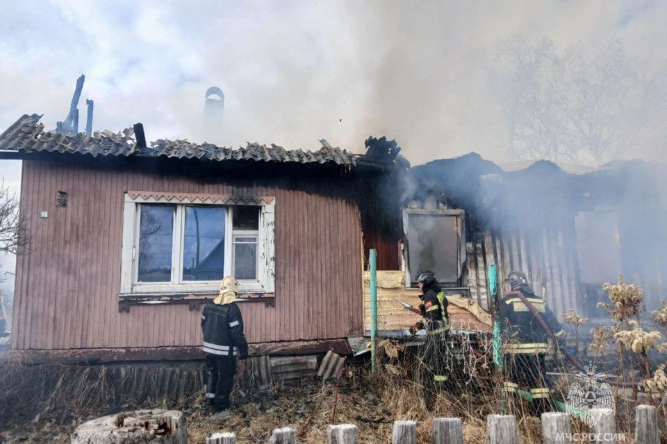 Женщина погибла, мужчина пострадал при пожаре во Владимирской области.