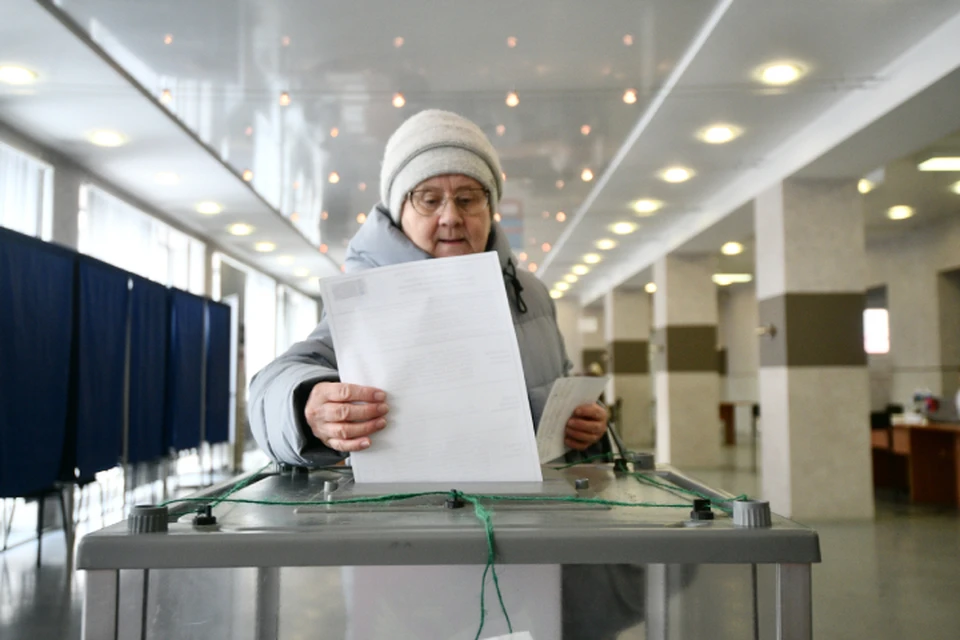 Ровно в 8:00 часов открылись избирательные участки №№ 581, 582, 583