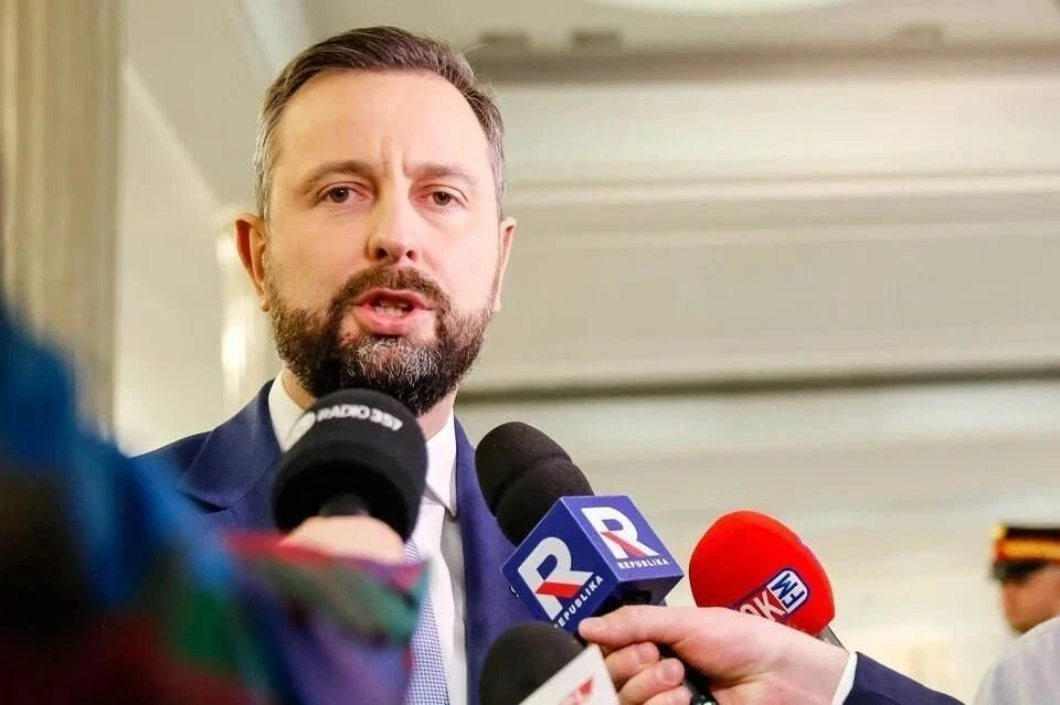 Глава МО Польши заявил об обострении ситуации на границе с Белоруссией