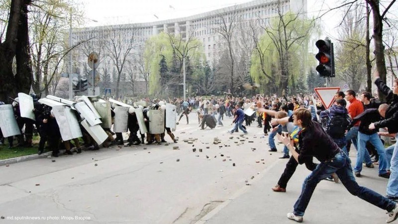 7 апреля 2009 года — день, который привел предателей к власти.