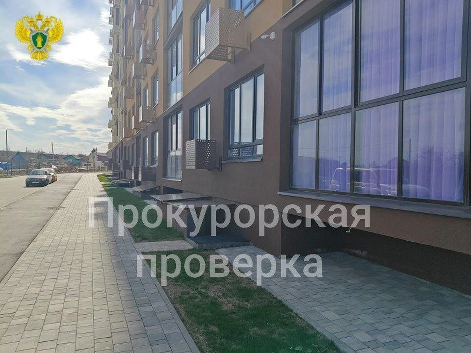 Грудной ребенок выпал из окна седьмого этажа в тульском микрорайоне Петровский