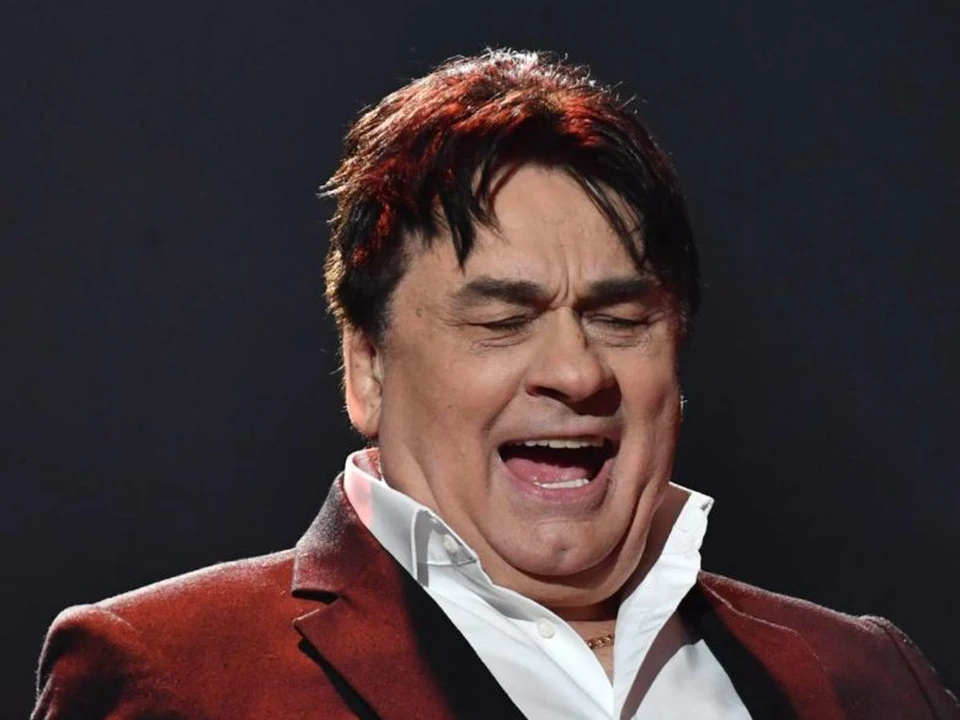 Александр Серов