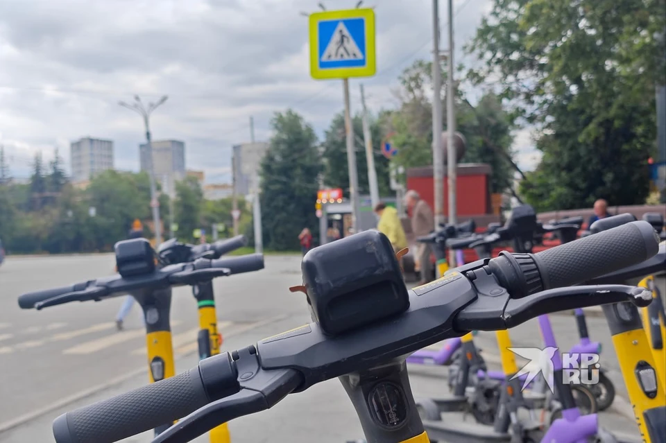 С открытием сезона электросамокатов в Екатеринбурге вновь начались аварии с этим типом транспорта