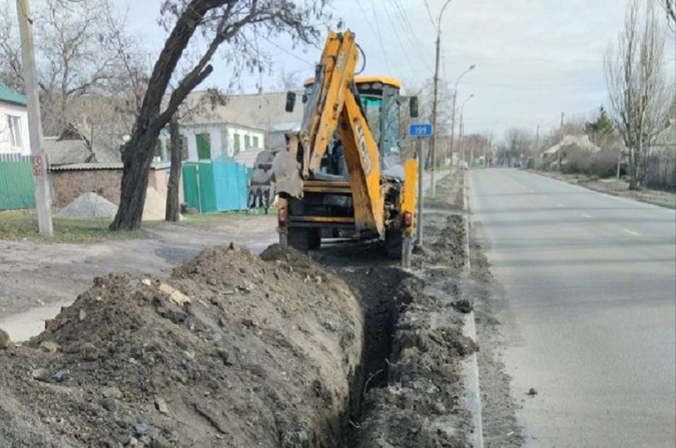 Для снижения потерь воды и уменьшения числа аварийных ситуаций были устранены порывы на водопроводных сетях в Торезе, Макеевке и Донецке. Фото: Минстрой ДНР