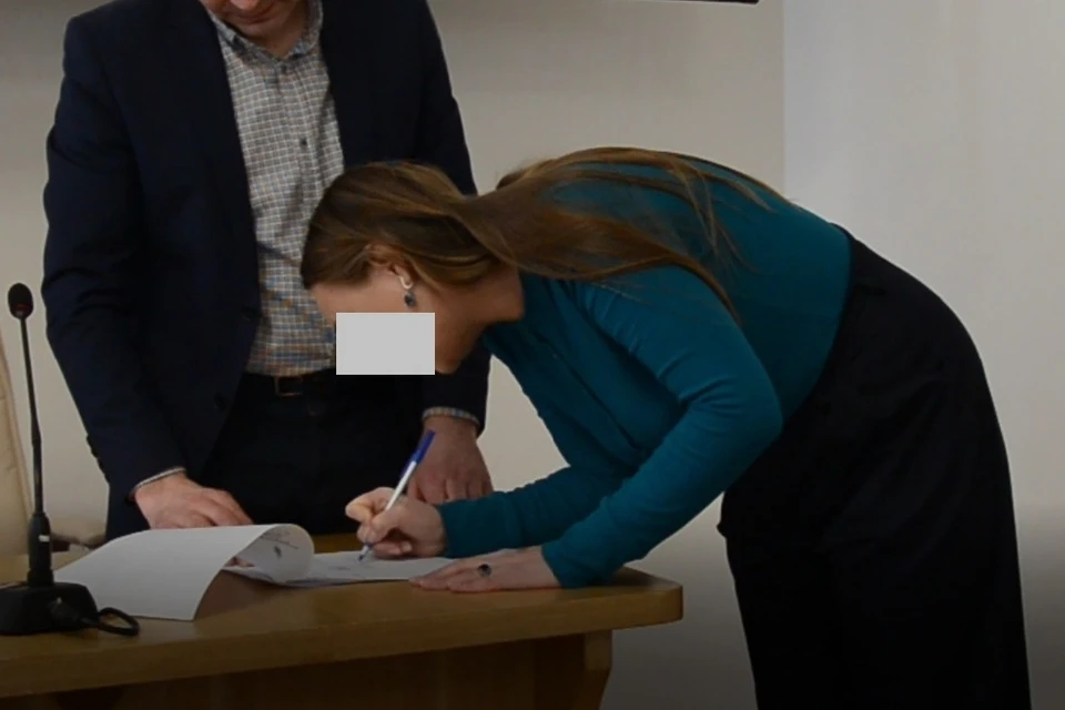 ФСБ проверила жительницу Новосибирска, переводившую деньги на Украину. Фото: пресс-служба УФСБ России по Новосибирской области