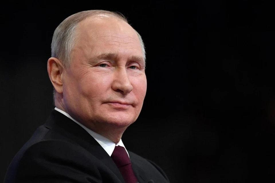 Путин подписал закон, запрещающий иноагентам вести любую образовательную работу