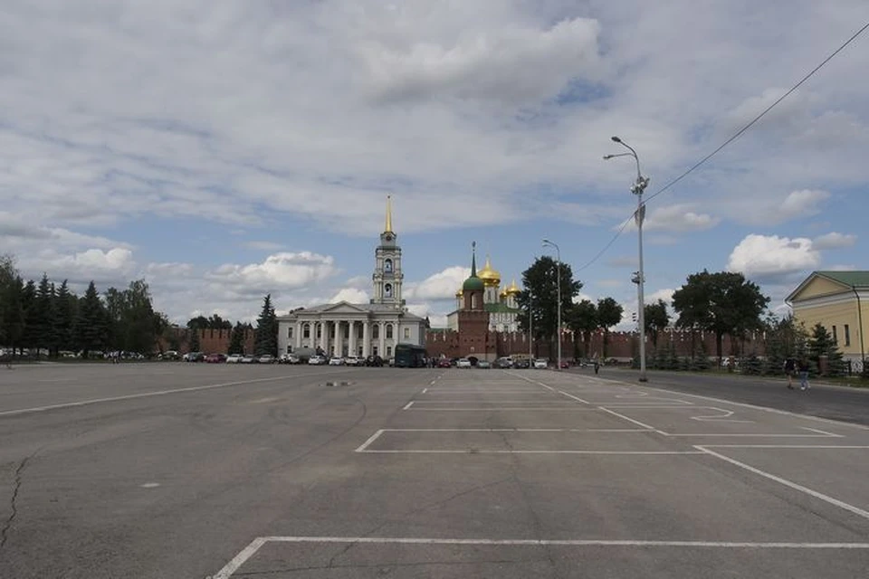 Парковку на площади Ленина в Туле закроют до окончания майских праздников.