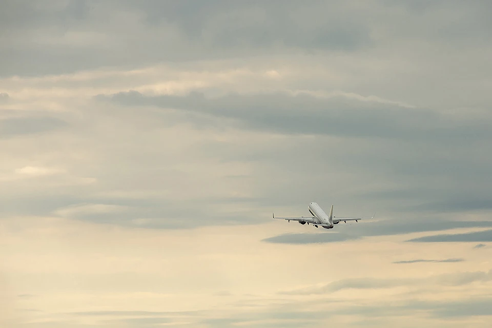 Полеты на Урал будут совершаться на самолетах Superjet 100 по понедельникам, а с июля - по понедельникам и четвергам.